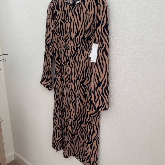 nordstrom rack long sleeve dress New Nordstrom Rack Stylish Zebra Print Long Sleeve Dress
